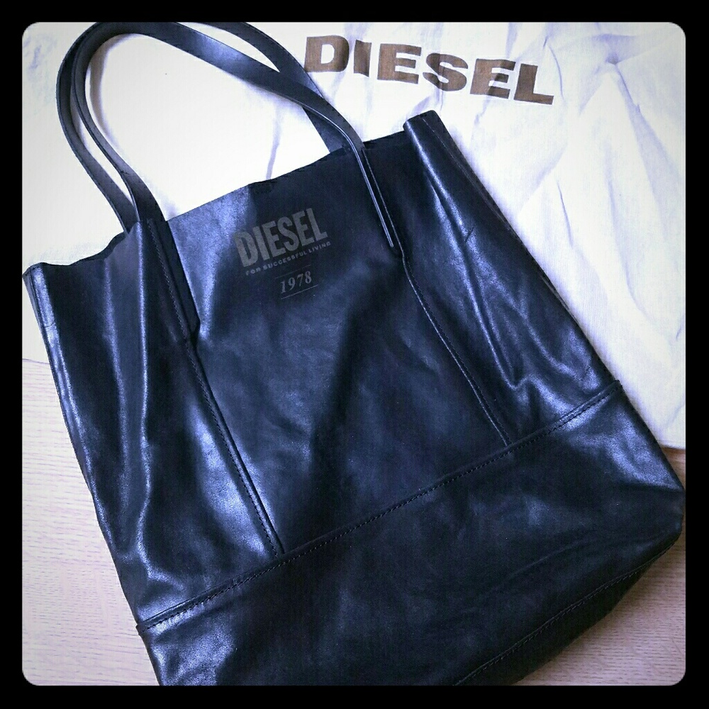BAG 👜DIESEL , HI ! EXCELLENT CONDICTIONS.